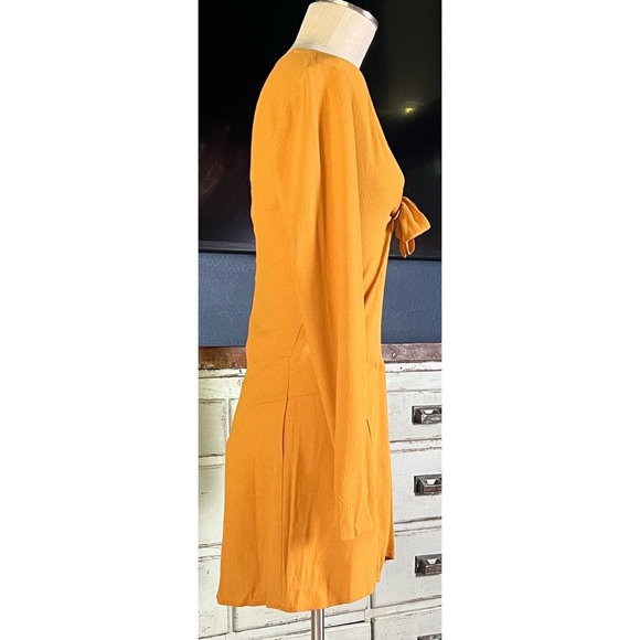 Reformation Gia Mini Dress 4 - Picture 3 of 9